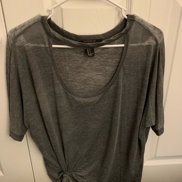 Cutout tshirt - Picture 2 of 2